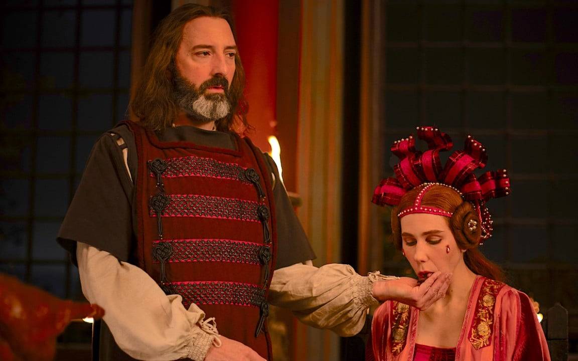 Das Zusammenleben wird immer skurriler.