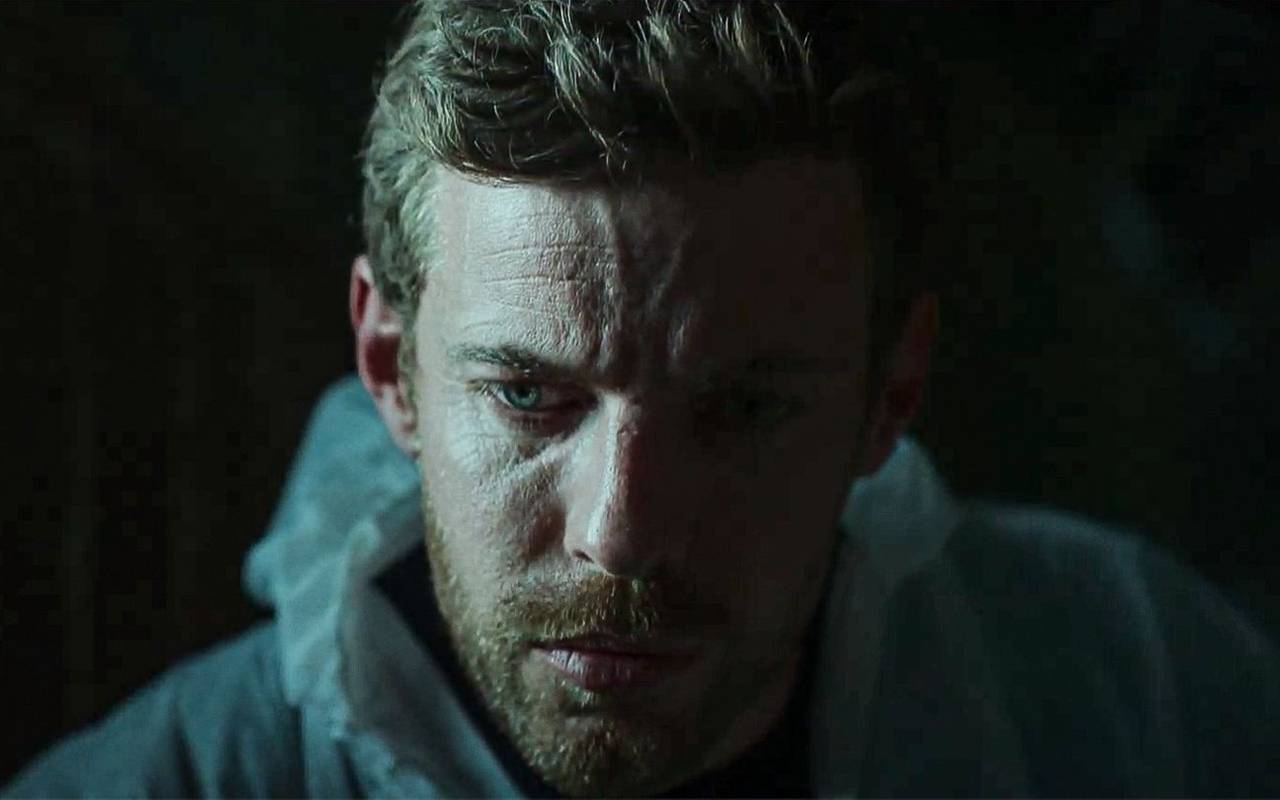 Dr. Hunter am Tatort.