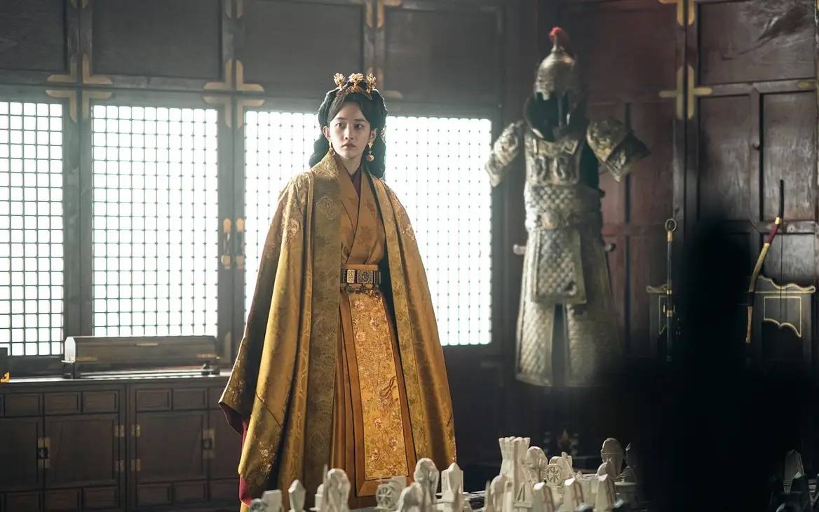 Die Königin muss sich durchsetzen.