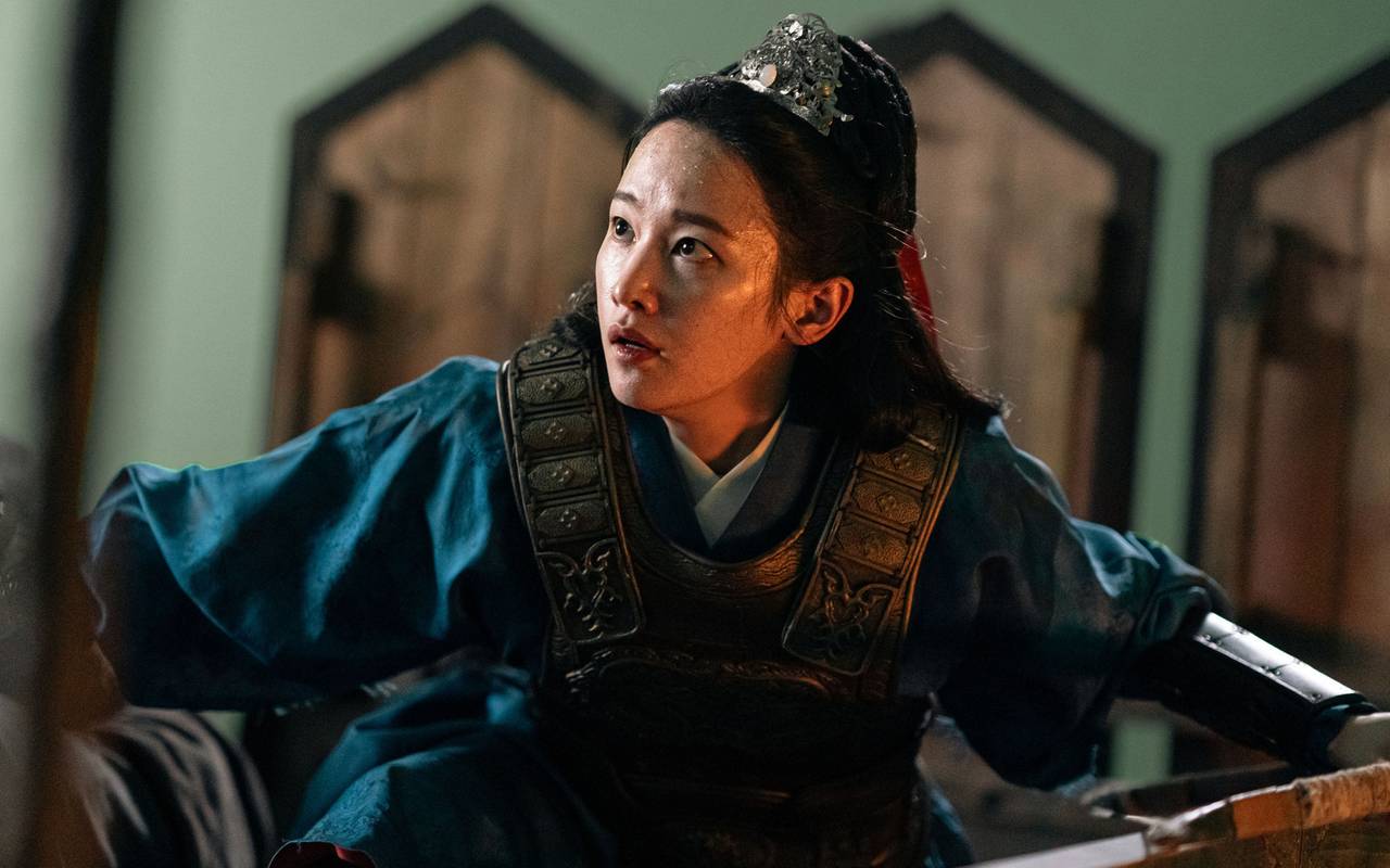 Die Königin Woo muss sich verteidigen.