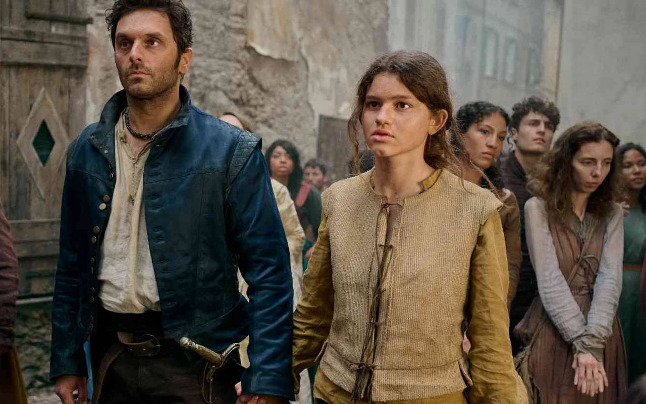 Gemeinsam mit seiner Tochter wird sein Job nicht einfacher.