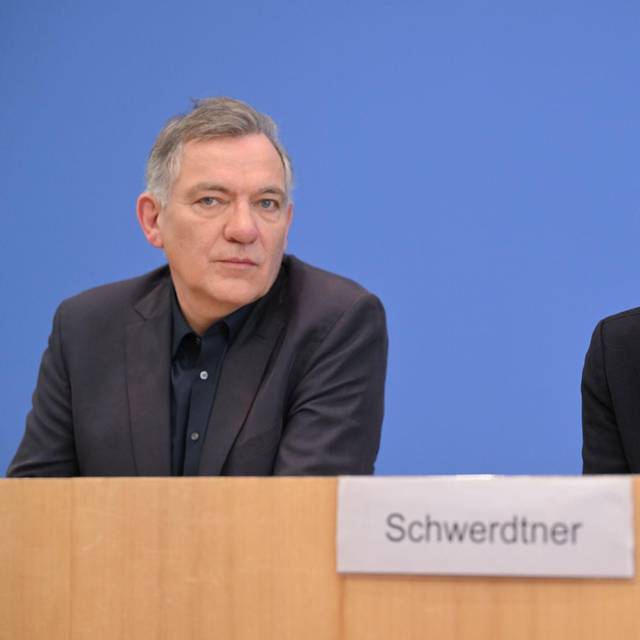 Jan van Aken und Ines Schwerdtner