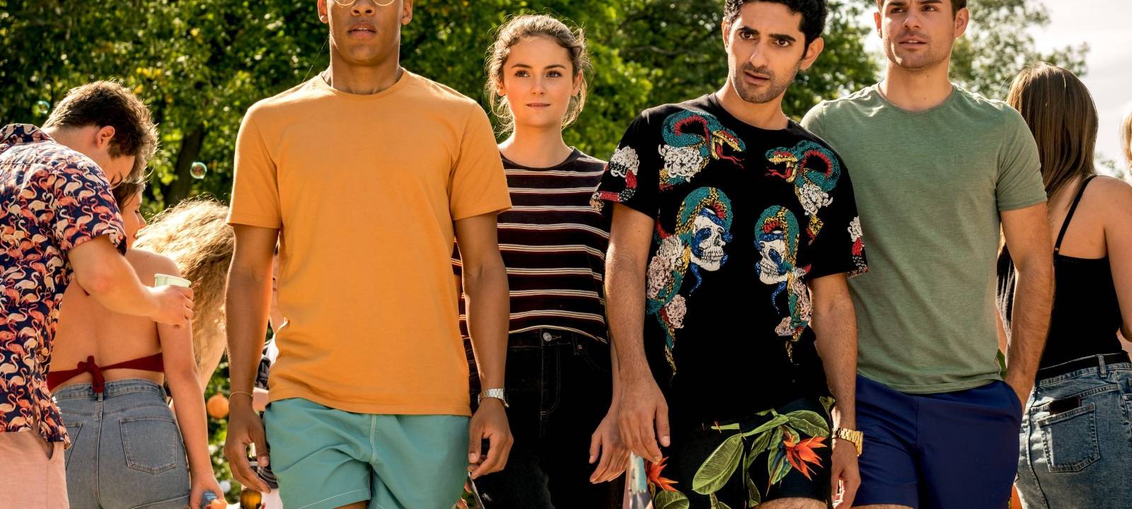 Die vier Freunde wollen gemeinsam die größte Abiparty aller Zeiten organisieren.