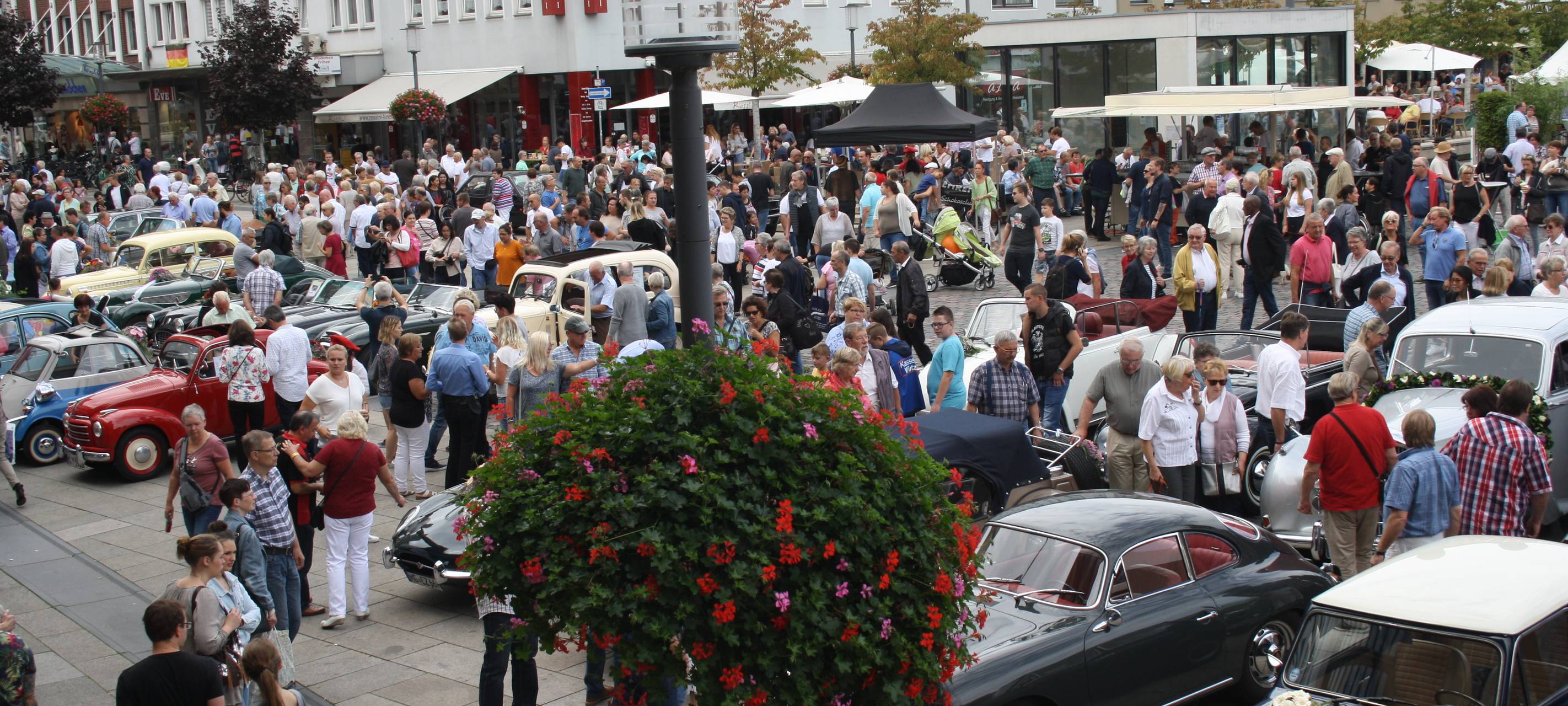 Rheydt lädt zum Blumensonntag