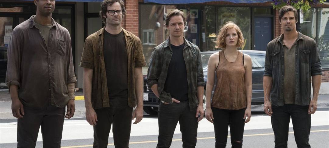 Mike will mit seinen Freunden erneut gegen ES kämpfen.