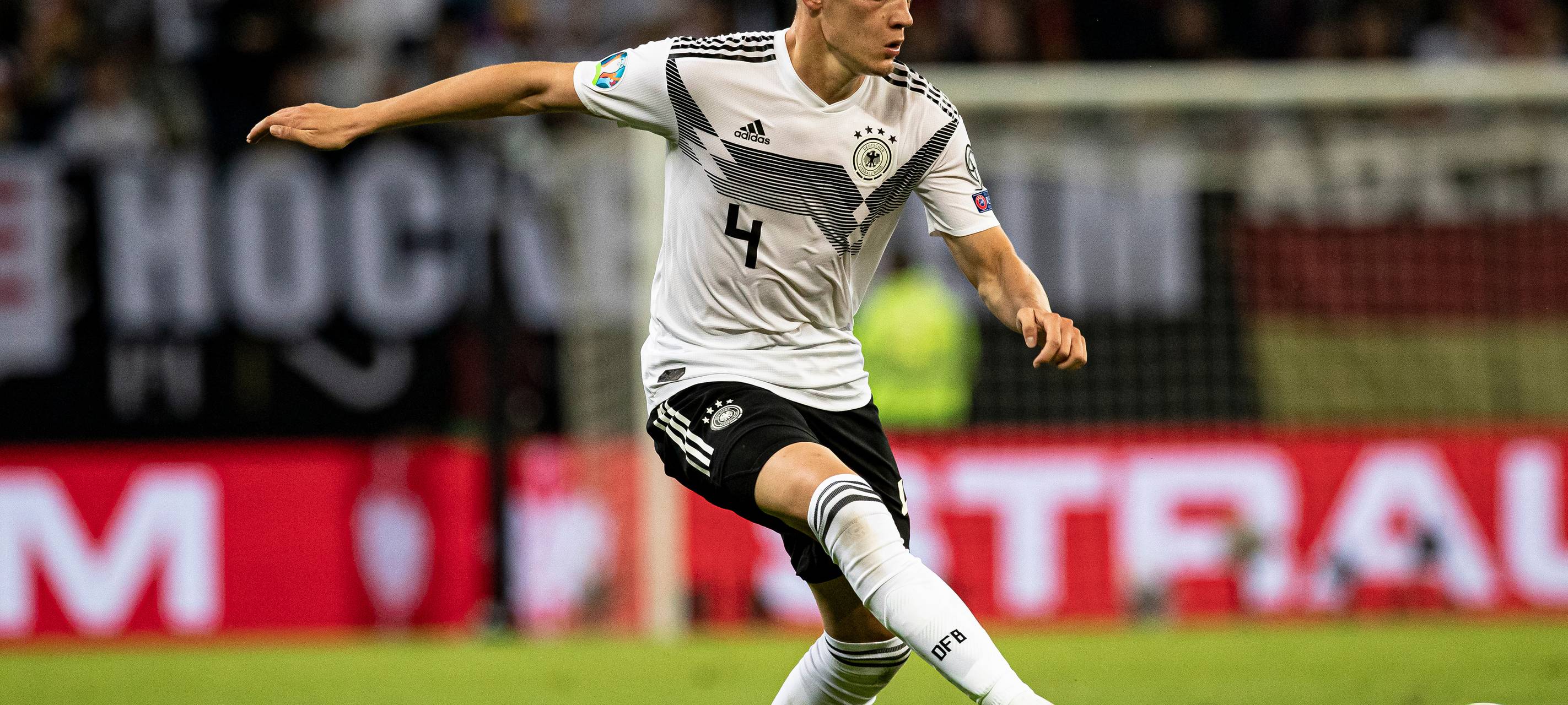 Fußballspieler Matthias Ginter in Aktion