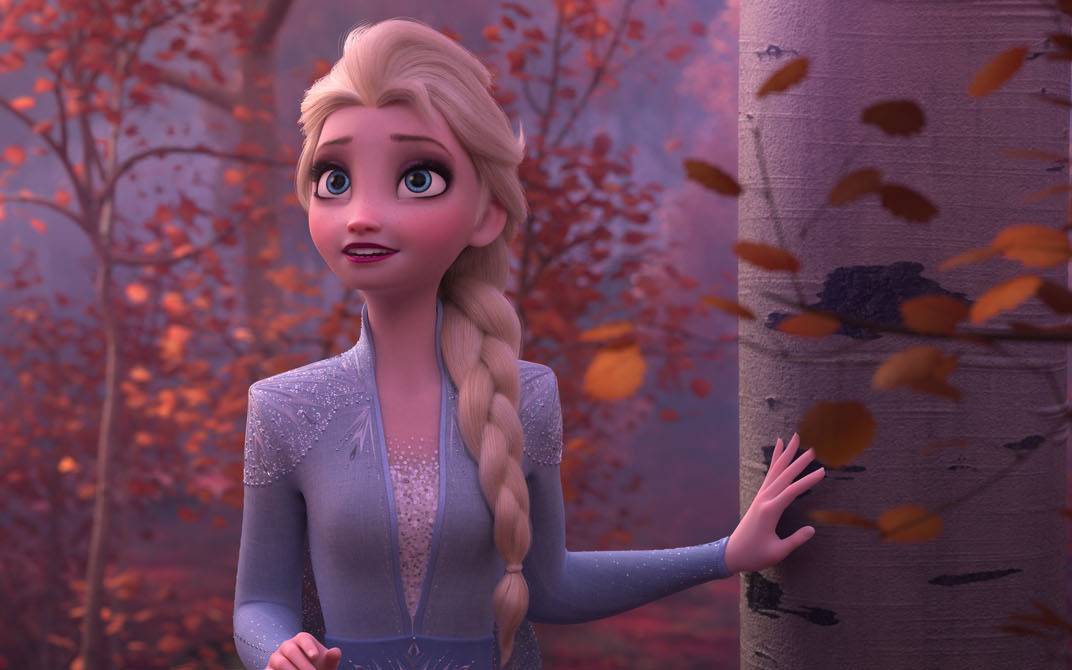 Elsa im Wald.