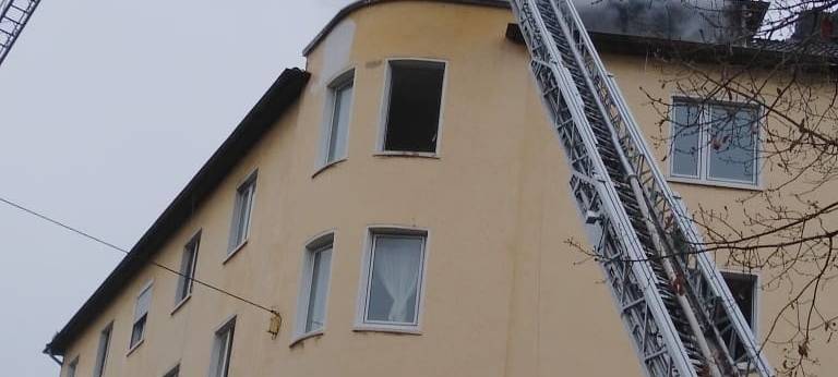 Nach Dachstuhlbrand auf der Kaiserstraße: Wohnung aktuell nicht bewohnbar