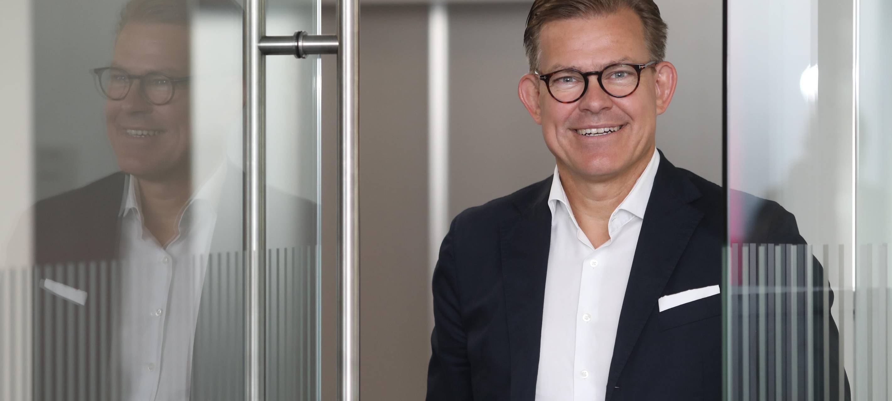 NEW-Führung wiedergewählt