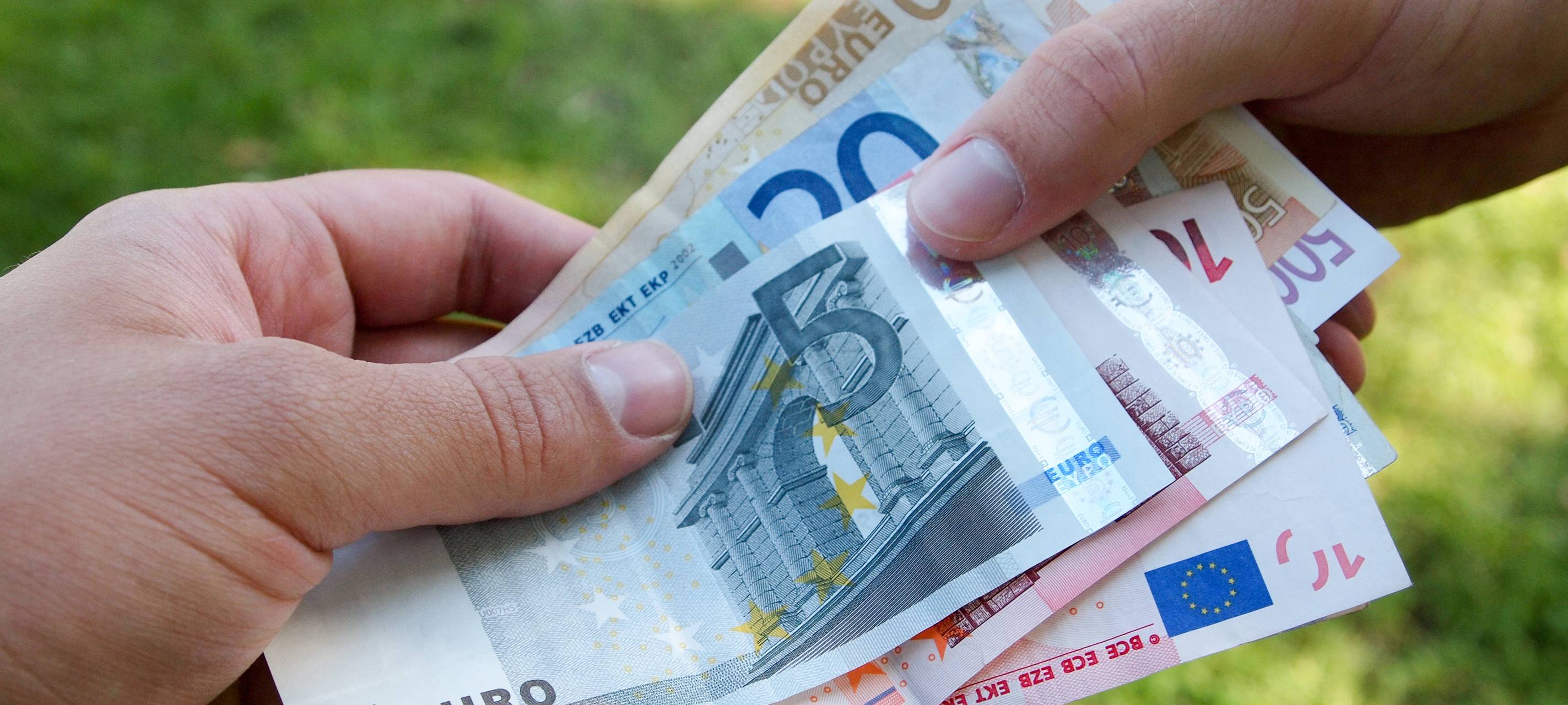 Arbeitgeber tricksen bei Weihnachtsgeld