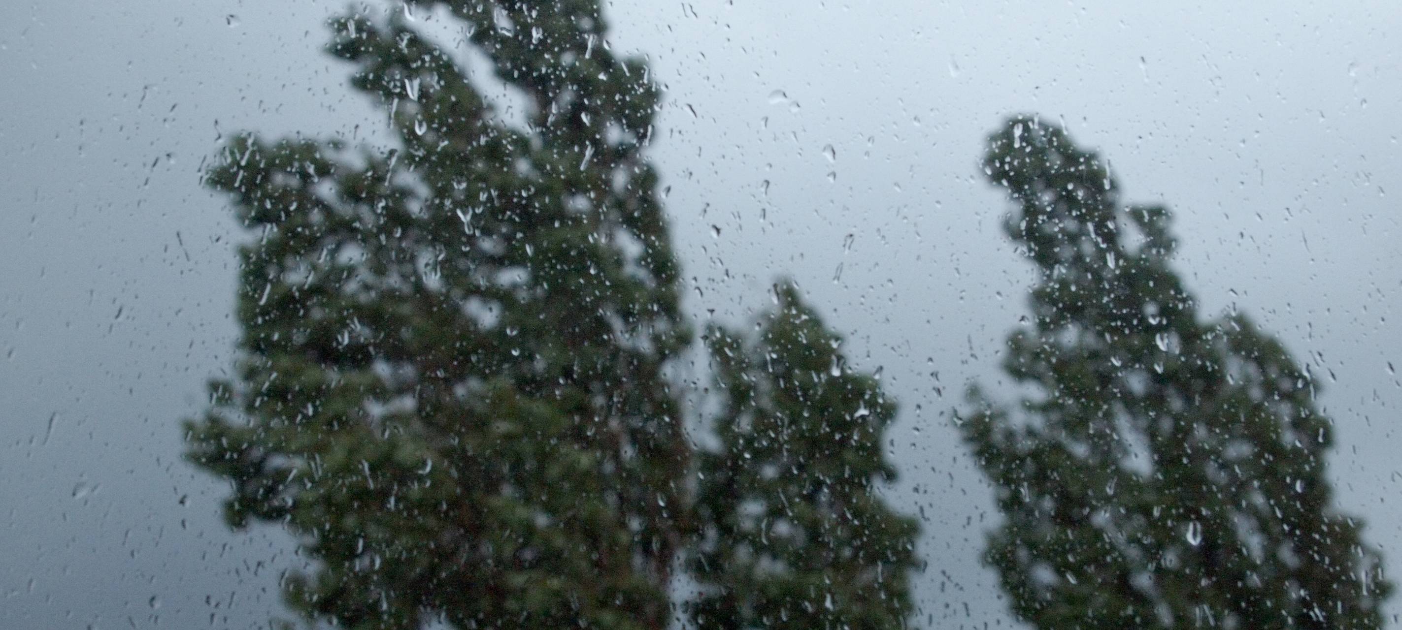 Vollgelaufene Keller nach Unwetter in Mönchengladbach