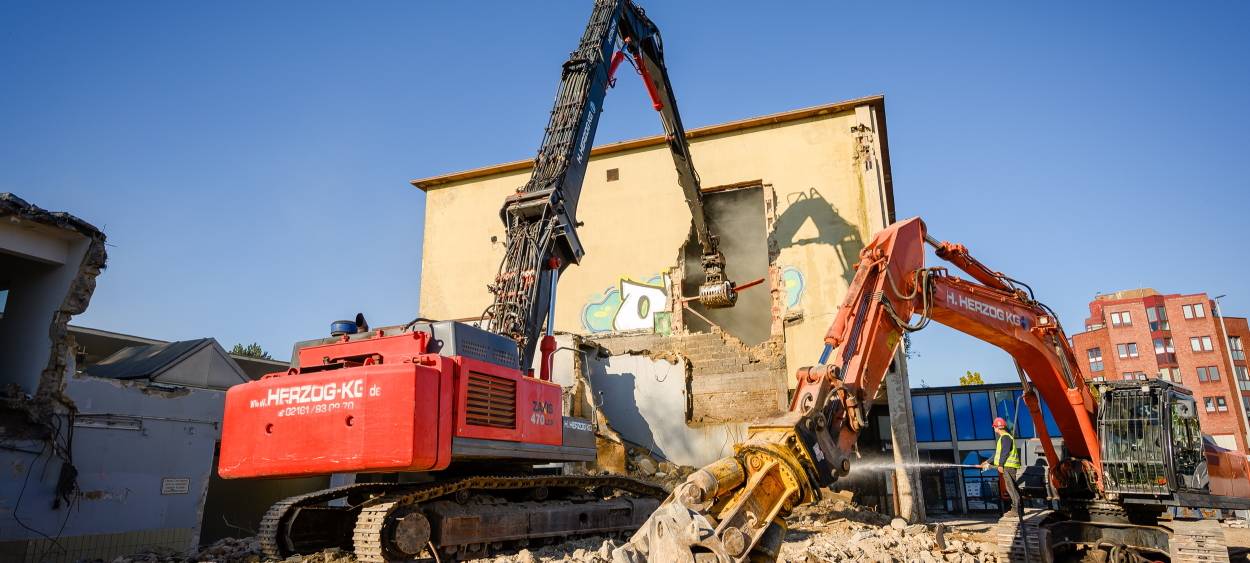 Abrissarbeiten am Rheydter Hauptbahnhof haben begonnen