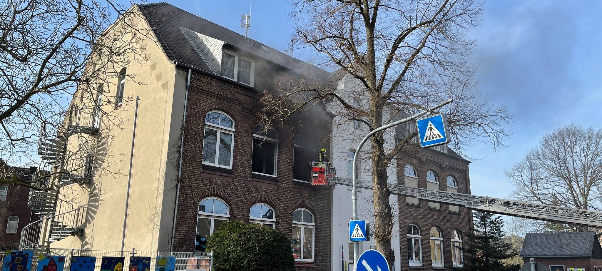 Brand in Grundschule in Bettrath-Hoven