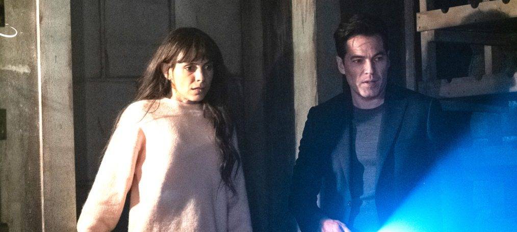 Nick schaut sich ein Haus an.