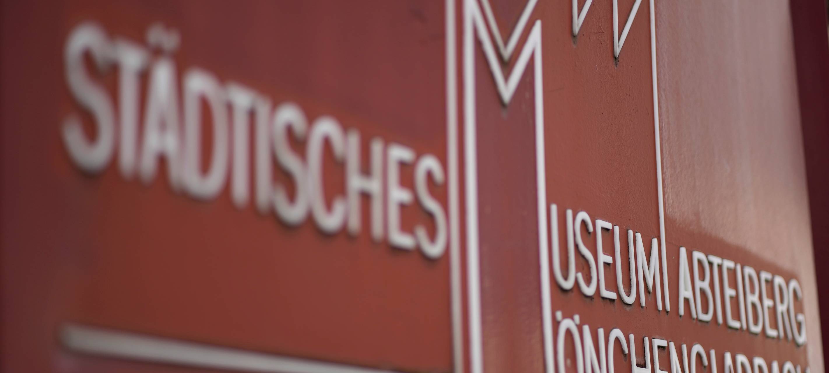 Durchstich am Abteiberg in Mönchengladbach startet