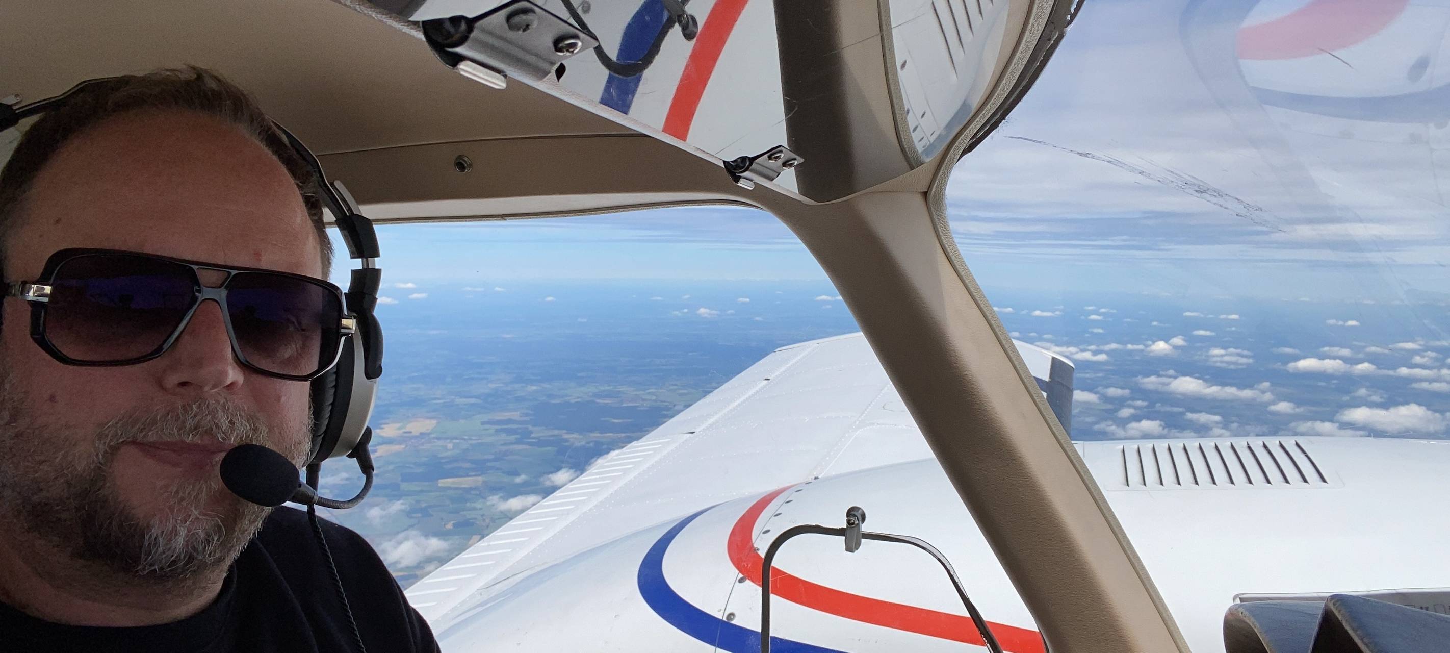 Luftbrücke vom Mönchengladbacher Flughafen in die Ukraine