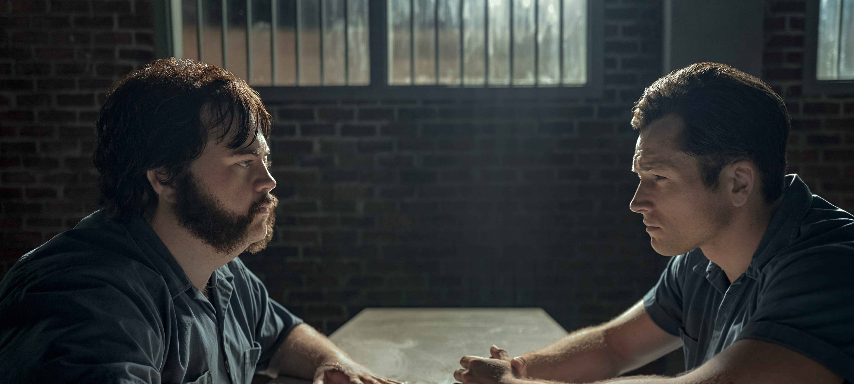 James entlockt Larry immer mehr Details...