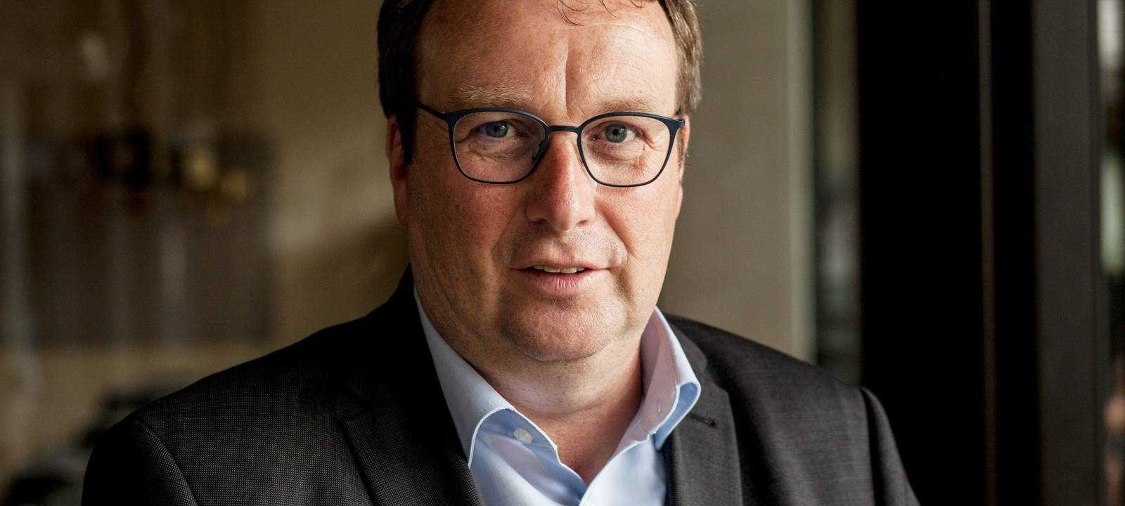 49-Euro-Ticket startet - Interview mit Verkehrsminister Krischer