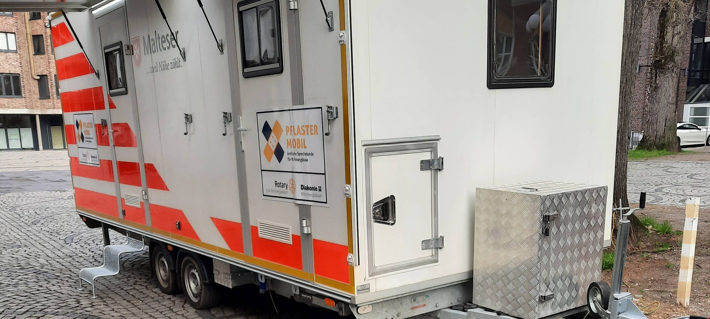 Pflastermobil behandelt verstärkt Kinder