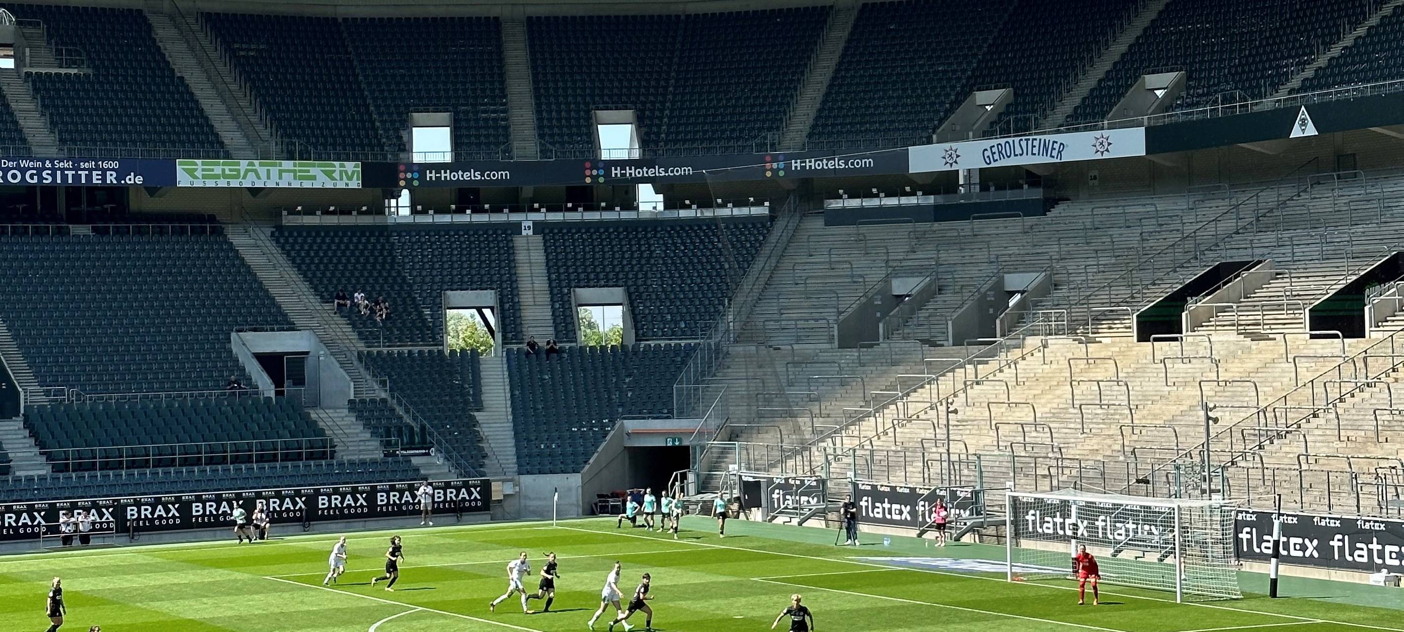 Borussias Frauen gewinnen Relegations-Hinspiel