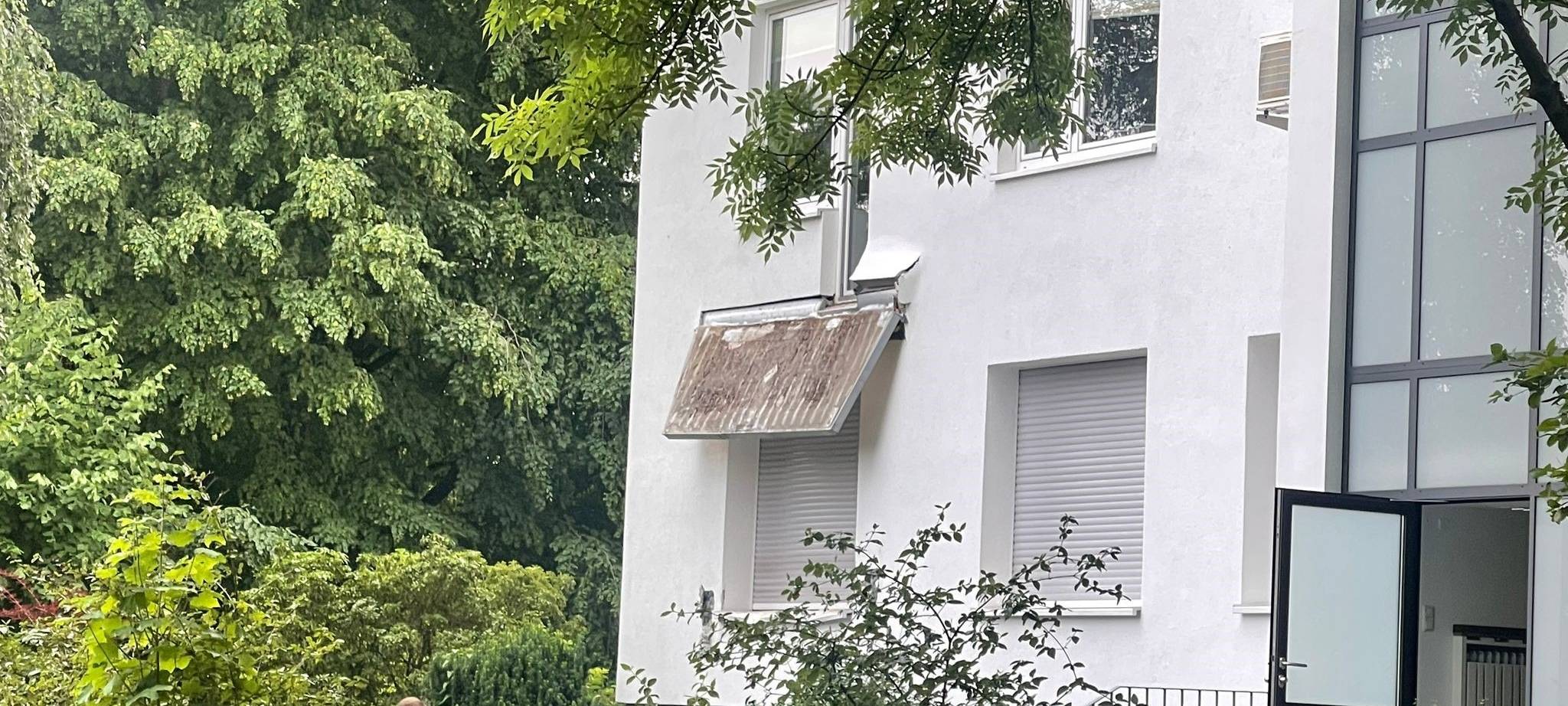 Zwei Frauen bei Balkonabsturz schwer verletzt