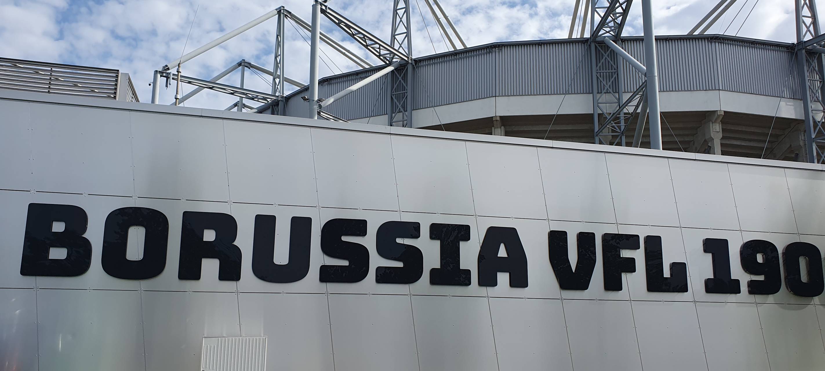 Borussia Mönchengladbach verlängert mit Kleindienst