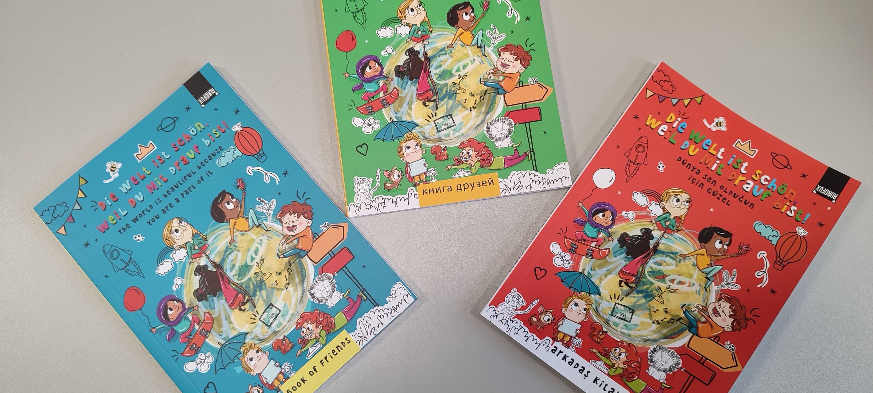 Stadt hat mehrsprachige Freundebücher angeschafft