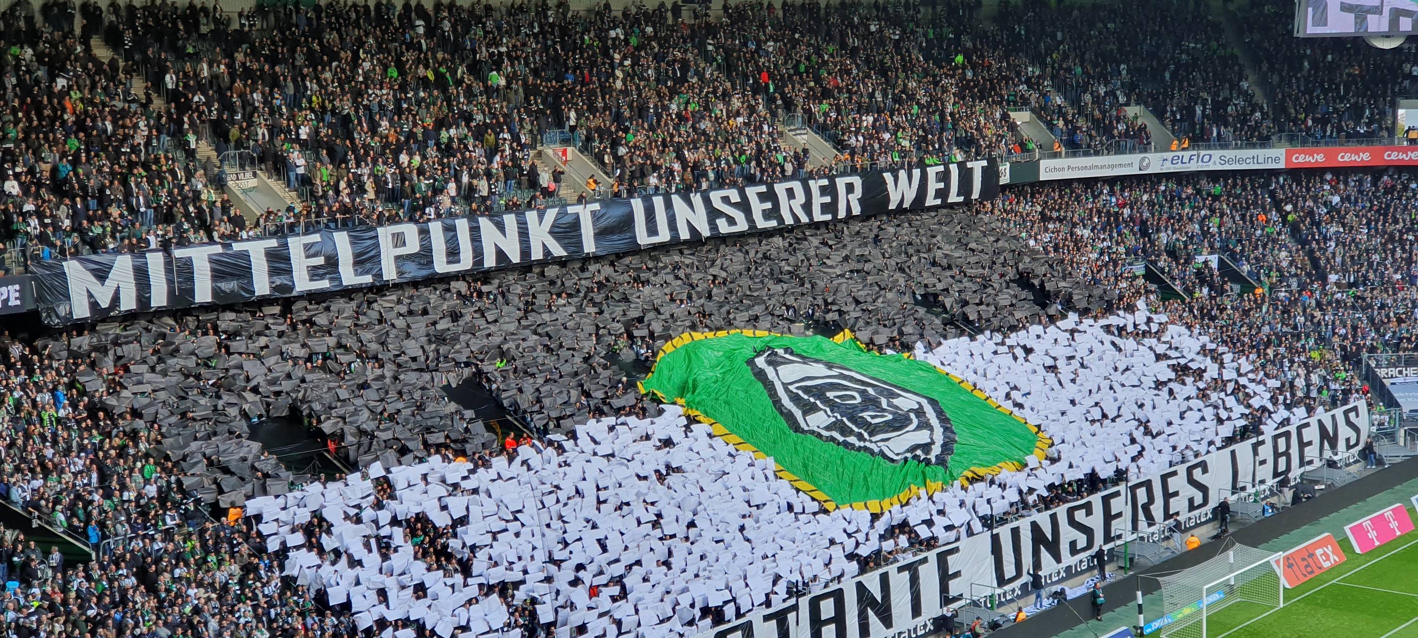 Eindrücke vom Spiel Borussia Mönchengladbach gegen den 1. FC Heidenheim am 28.10.2023. Borussia Mönchengladbach gewann mit 2:1.