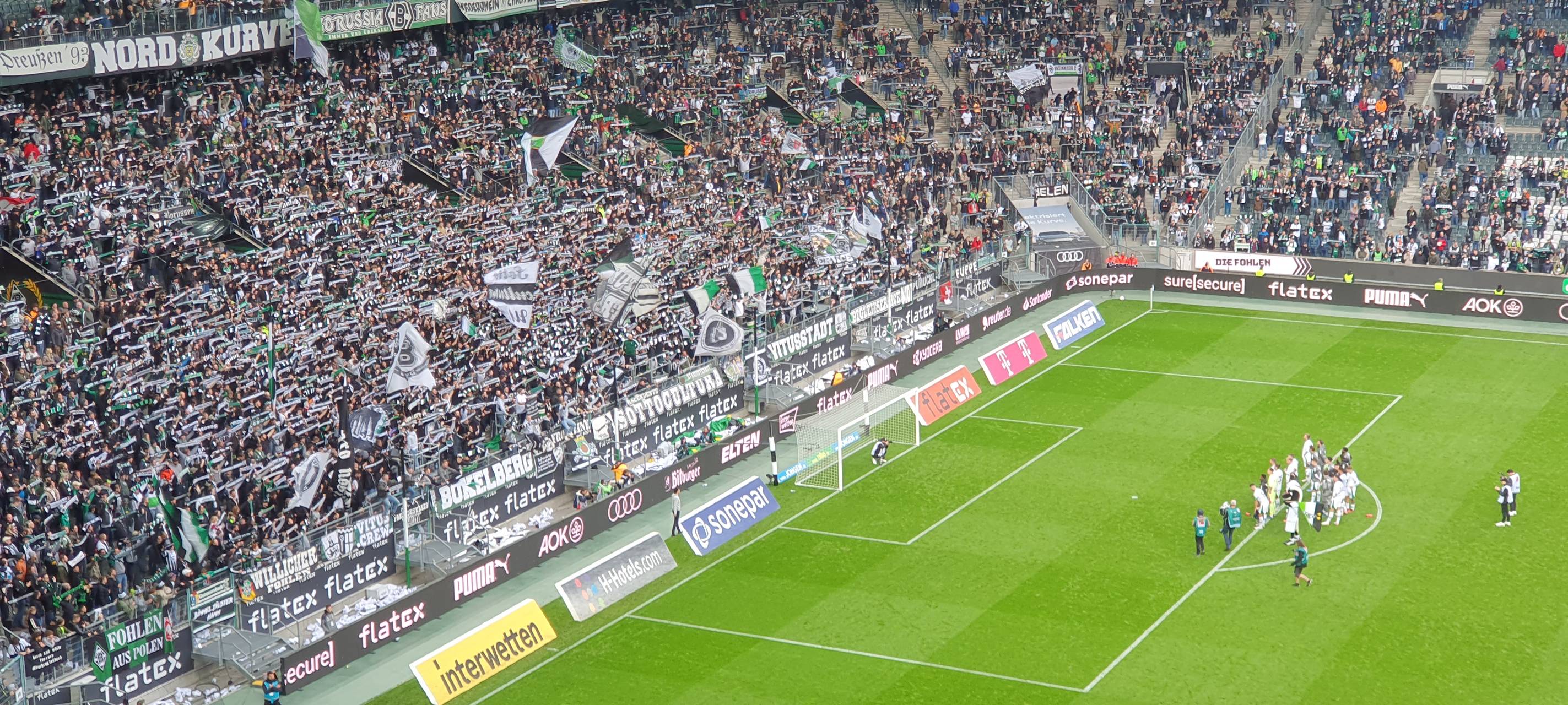 Eindrücke vom Spiel Borussia Mönchengladbach gegen den 1. FC Heidenheim am 28.10.2023. Borussia Mönchengladbach gewann mit 2:1.