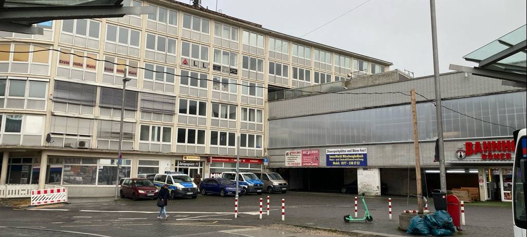 Unbekannte schießen an Silvester mit Feuerwerk um sich