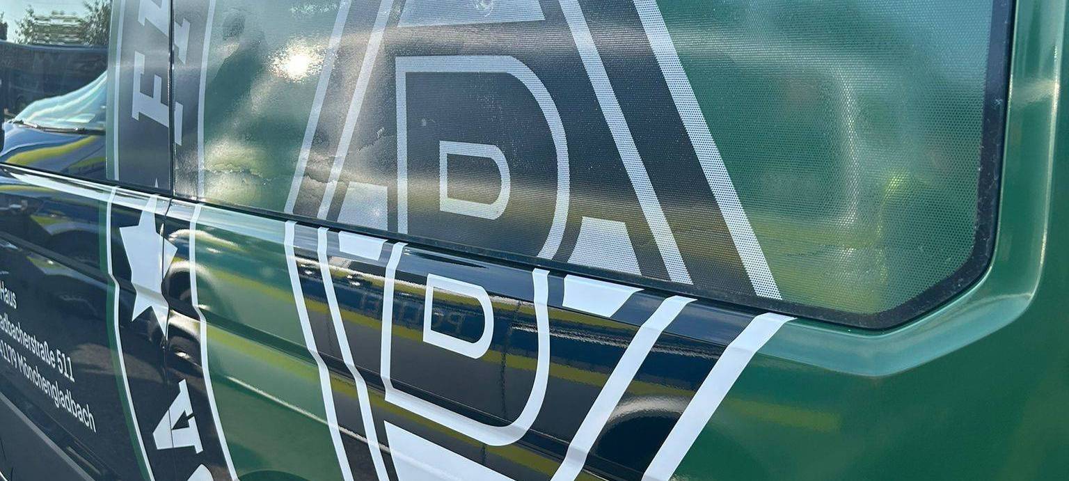 Schuss auf Gladbacher Fanbus hat Konsequenzen für Polizisten