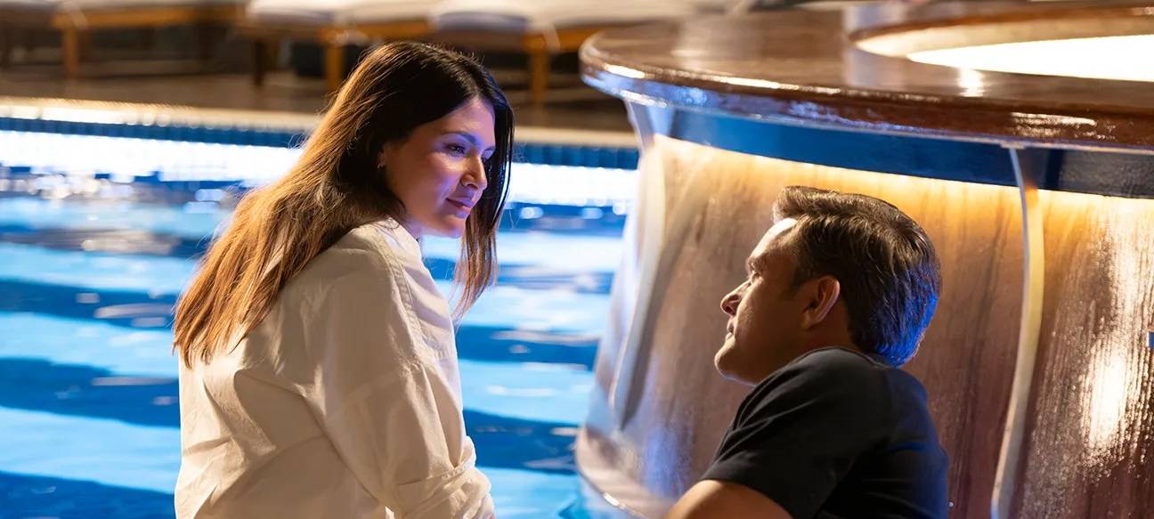 Der Doc hat einen Faible für schöne Frauen.