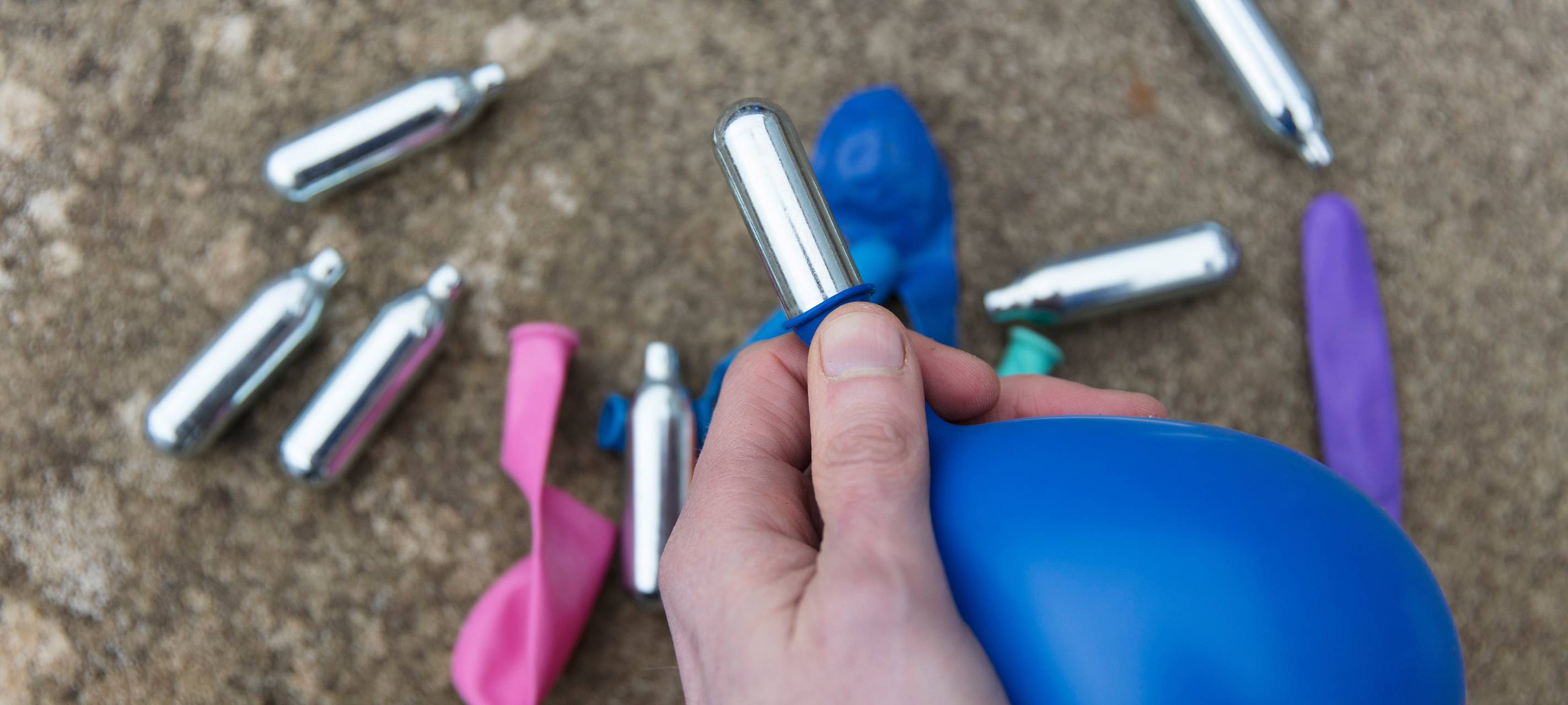 Stadtrat in Mönchengladbach diskutiert Lachgasverbot