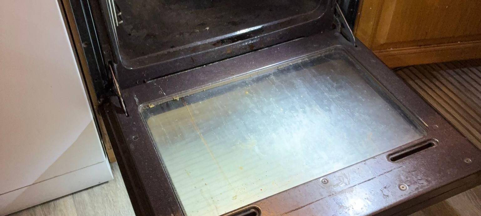 Neunjähriger bringt Thermometer in Ofen zur Explosion