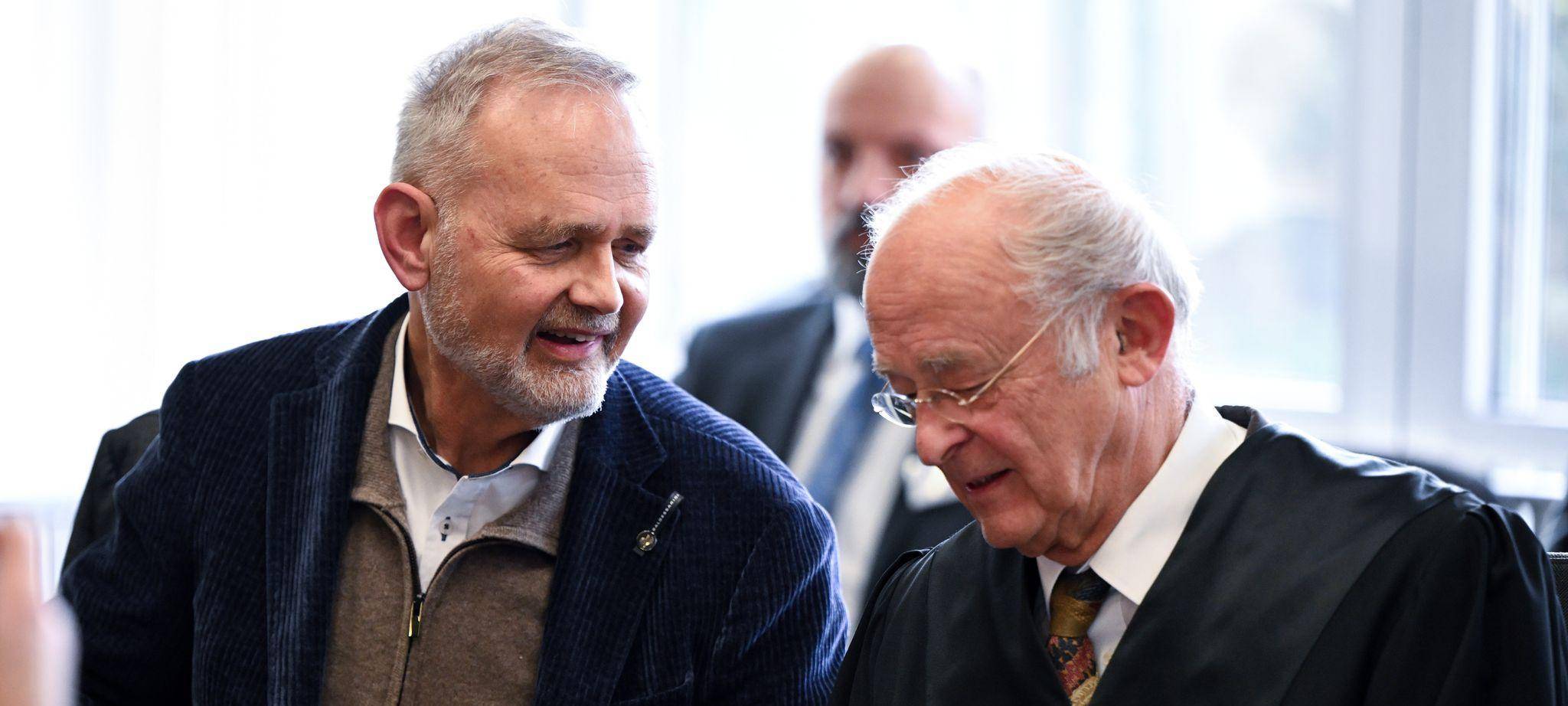 Streit um Abtreibung vor Gericht