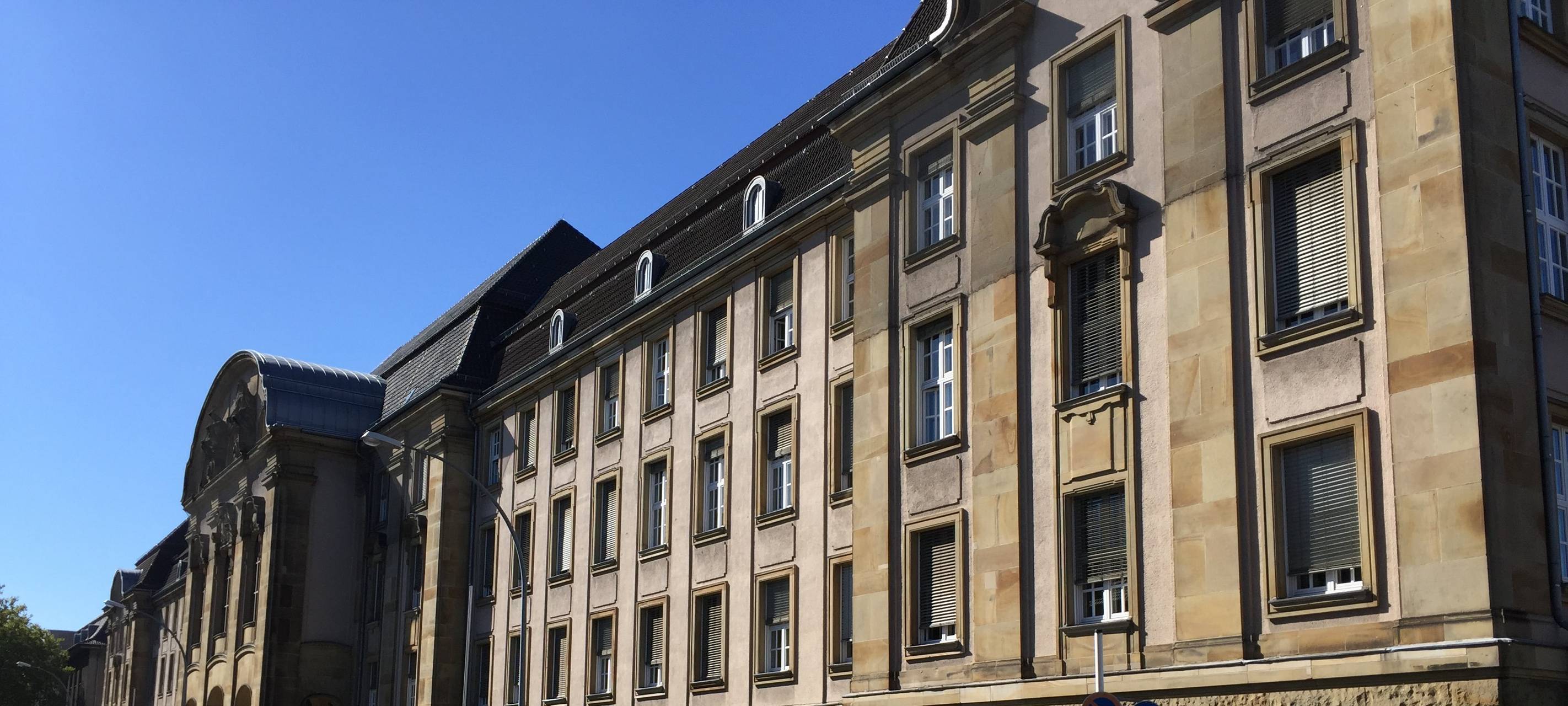 Prozess nach Angriff auf Polizisten