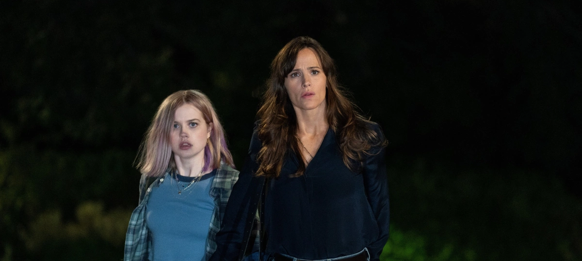 Die beiden Frauen suchen Owen.