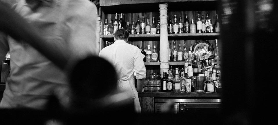 Schwarzarbeit und Niedriglöhne im Gastgewerbe