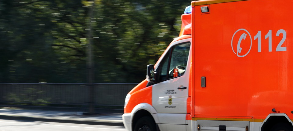 Neun Verletzte bei Unfall an der Gladbacher Straße